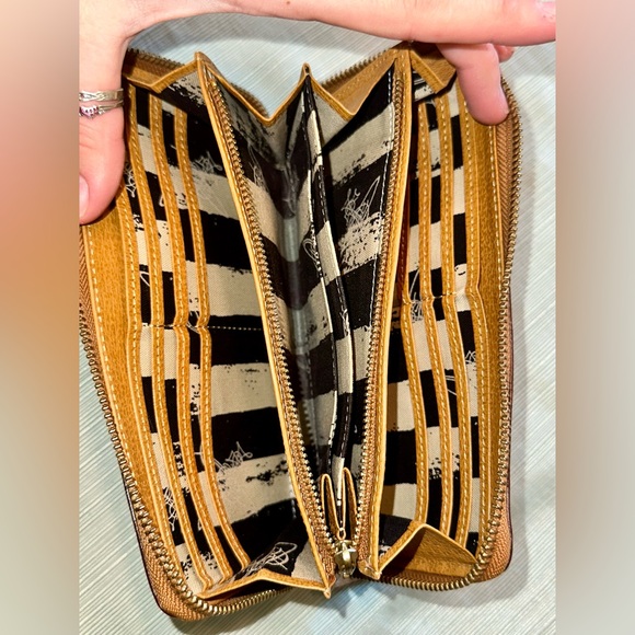 ‼️ FLASH SALE Vivienne Westwood Round Zip Long Wallet - Picture 7 of 9